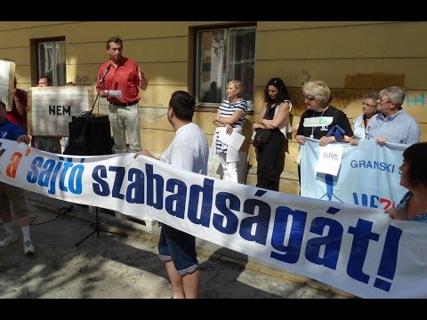 Protest dela novinara redakcija Het Nap i Mađar so